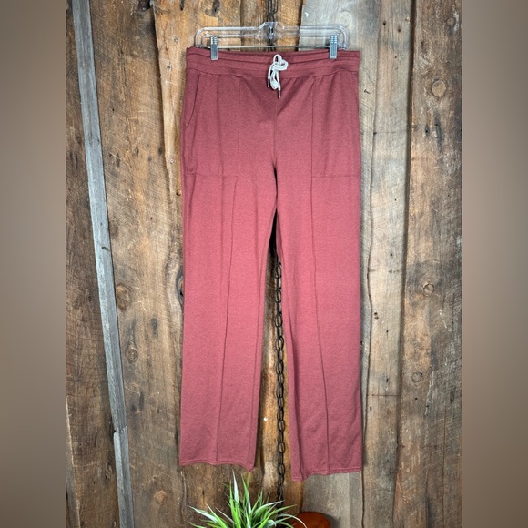 Vuori Pants - Vuori Rust Brown Athletic Pants - size large